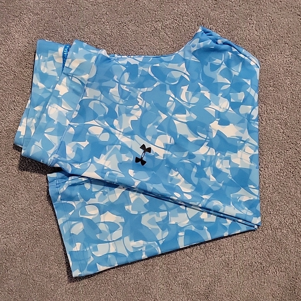 Under Armour Heat Gear Capri Leggings.